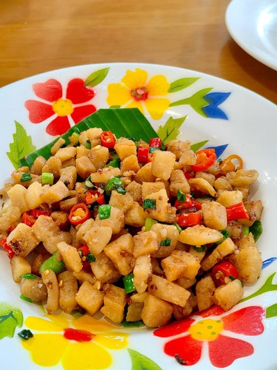 กากหมูคั่วพริกเกลือ