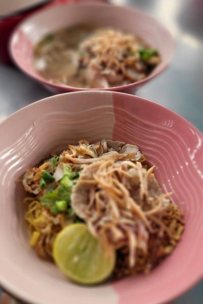 บะหมี่แห้ง