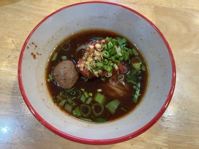 ก๋วยเตี๋ยวเรือเย็นตาโฟ (เนื้อ) ชามเล็ก