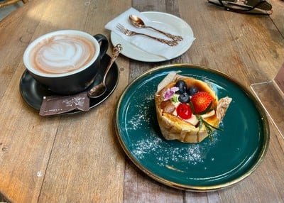 B-story Cafe'