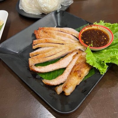 คอหมูย่าง