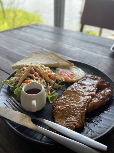 สเต็กเนื้อ