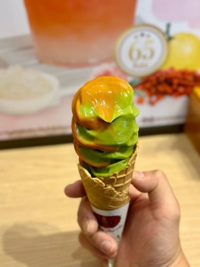 Two Tones Soft Serve
