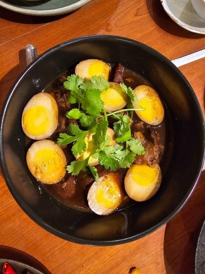 เมนูของร้าน คั่วกลิ้ง+ผักสด ทองหล่อ