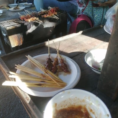 อาหาร หรือ เครื่องดื่ม