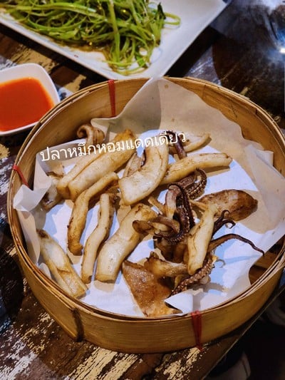 ปลาหมึกหอมแดดเดียว