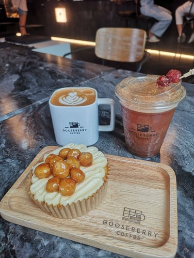 GOOSEBERRY COFFEE BEARING