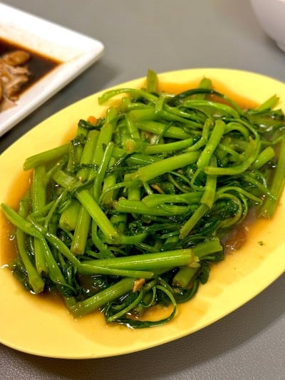 ผักบุ้งไฟแดง
