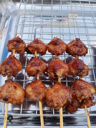 อาหาร หรือ เครื่องดื่ม