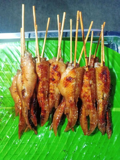 อาหาร หรือ เครื่องดื่ม