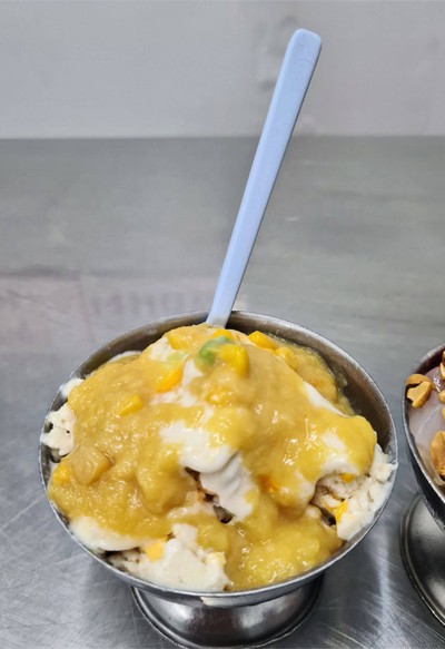 ไอศกรีมไข่แข็ง+ซุปข้าวโพด