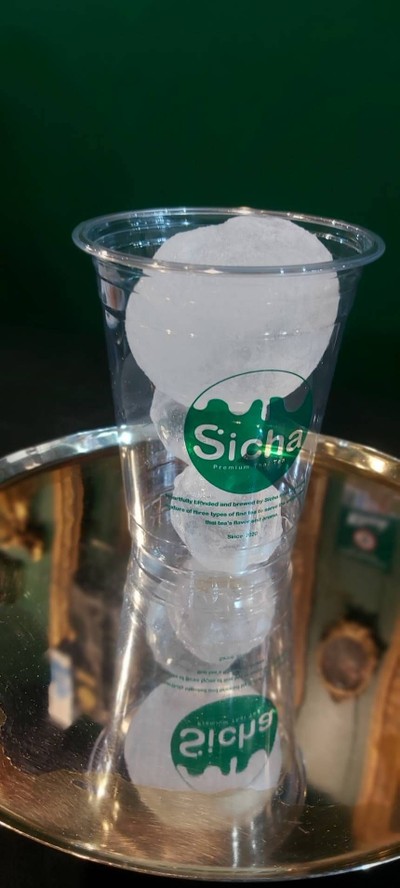 อาหาร หรือ เครื่องดื่ม