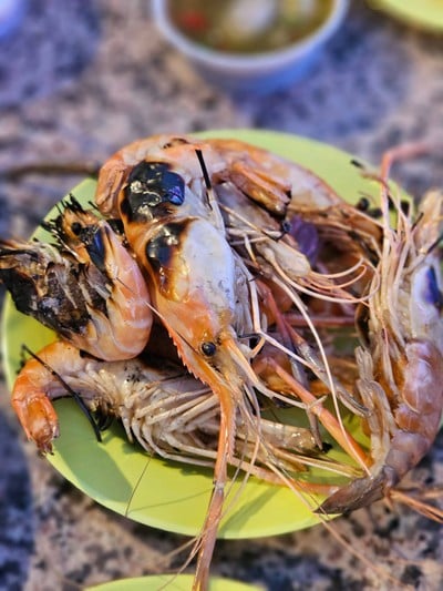 ริมน้ำ หมูกระทะ