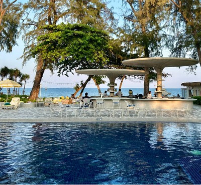 สระว่ายน้ำ/ชายหาด