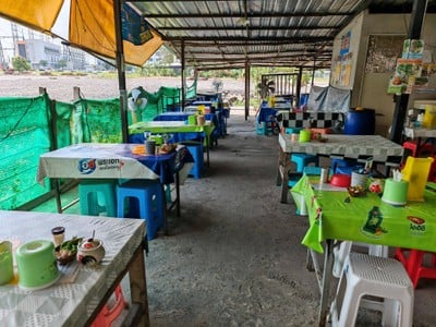 บรรยากาศ เจ๊หมวยก๋วยเตี๋ยวไก่มะระ เมืองทองธานี