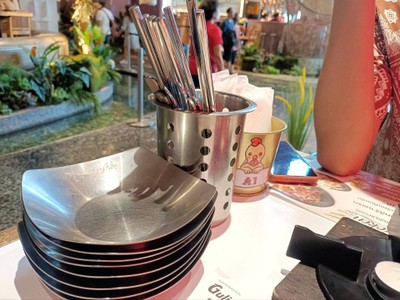 อาหาร หรือ เครื่องดื่ม