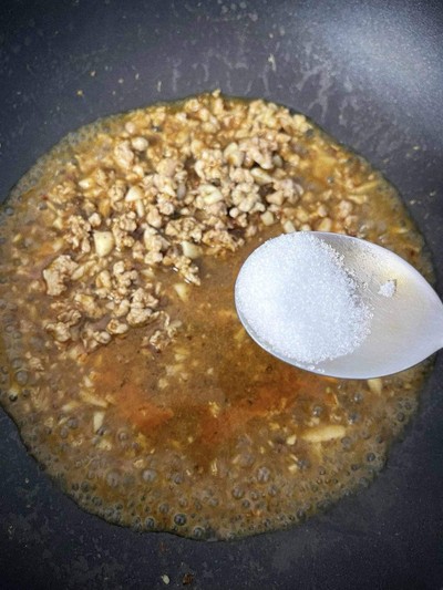 วิธีทำ ถั่วหวานผัดพริกแกงน้ำเงี้ยว