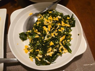 ใบเหลียงผัดไข่