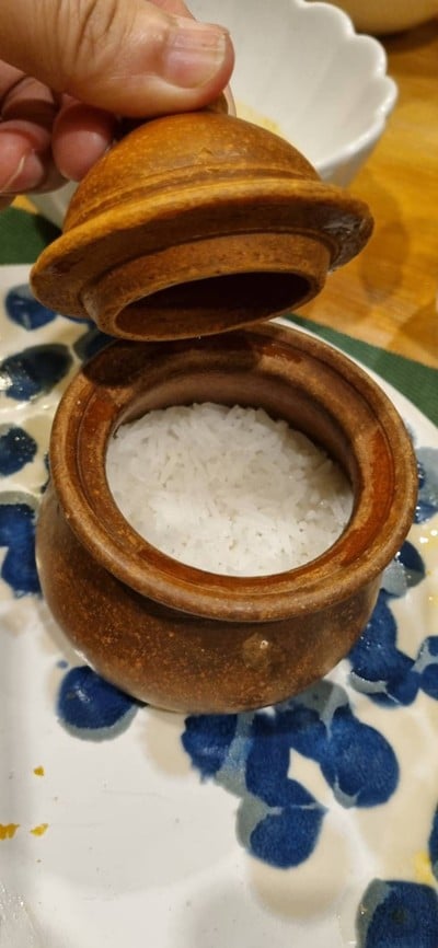 ข้าวหุงน้ำลอยดอกมะลิ