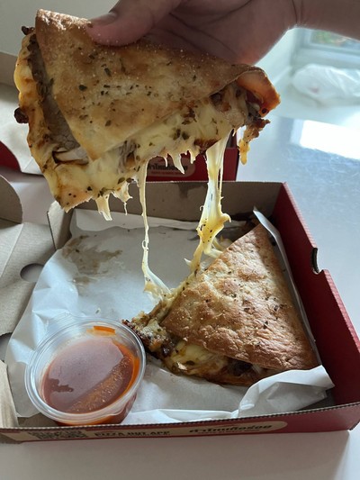 เมลทส์ฟิลลี่ชีสสเต็ก