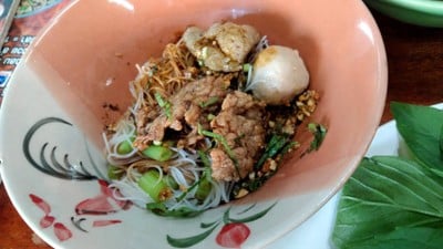 หมี่แห้งเนื้อ