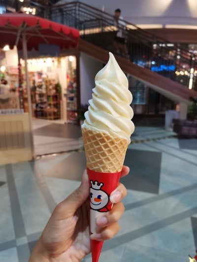 ไอศครีมวาฟเฟิล