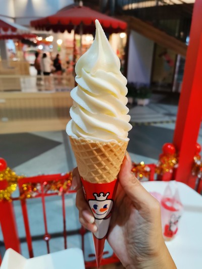 ไอศครีมวาฟเฟิล