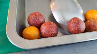 อาหาร หรือ เครื่องดื่ม