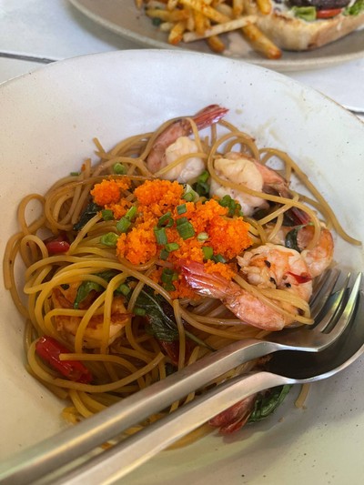 สปาเกตตี้พริกกระเทียมกุ้งและไข่กุ้ง