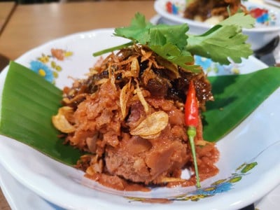 ไอติมกะท้อนน้ำปลาหวาน