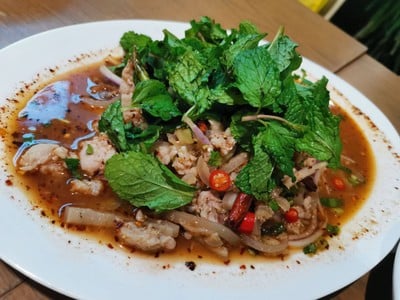 ลาบหมูน้ำท่วม
