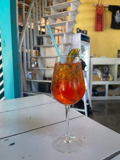Rose’ Aperol Spritz