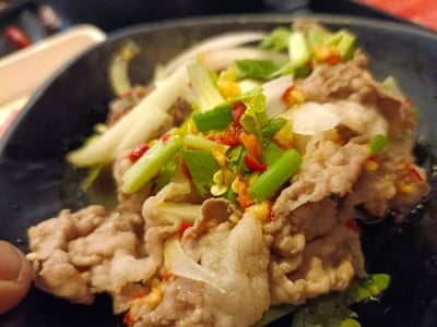อาหาร หรือ เครื่องดื่ม