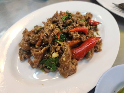 กระเพราเนื้อ