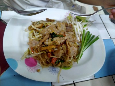 ผัดไทหมู