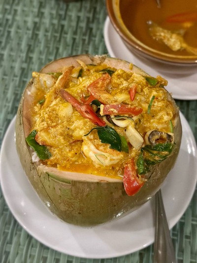 ห่อหมกทะเลมะพร้าวอ่อน