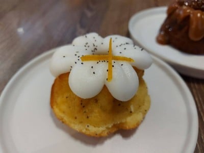 Orange yogurt cake