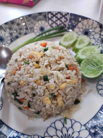 ข้าวผัดปู