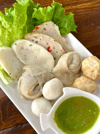 ลูกชิ้นรวม
