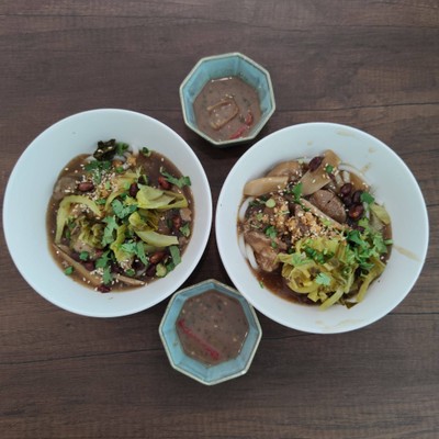 ขนมจีนไหหลำแห้งหมู