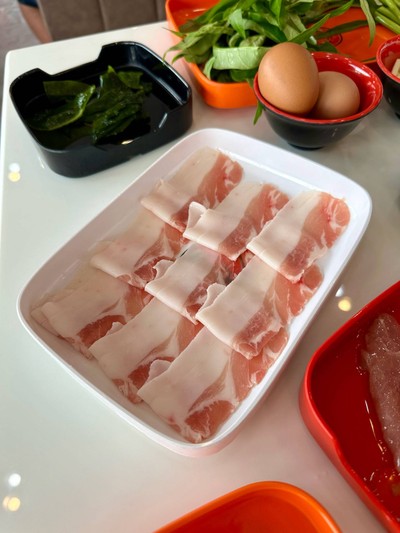 หมูสามชั้นสไลด์