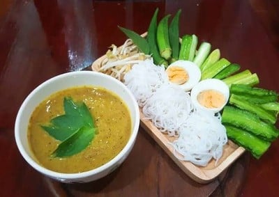 เมนูของร้าน ขนมจีนปักษ์ใต้แท้ๆ by แม่แอ้ม