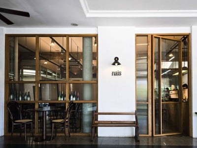 หน้าร้าน Nais พร้อมพงษ์