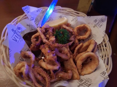 อาหาร หรือ เครื่องดื่ม