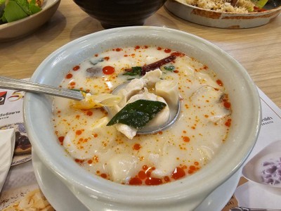 ต้มข่าไก่เห็ดออรินจิ