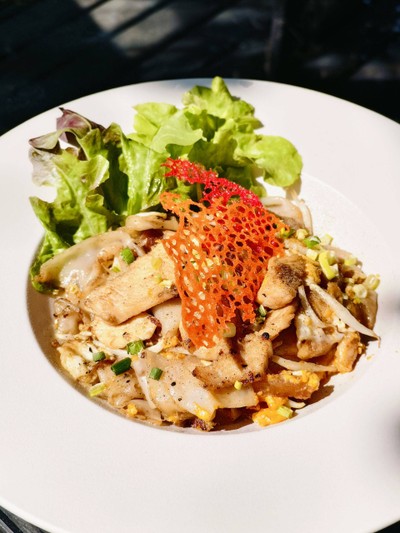 ก๋วยเตี๋ยวคั่วไก่