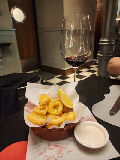 อาหาร หรือ เครื่องดื่ม