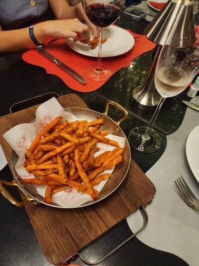 อาหาร หรือ เครื่องดื่ม