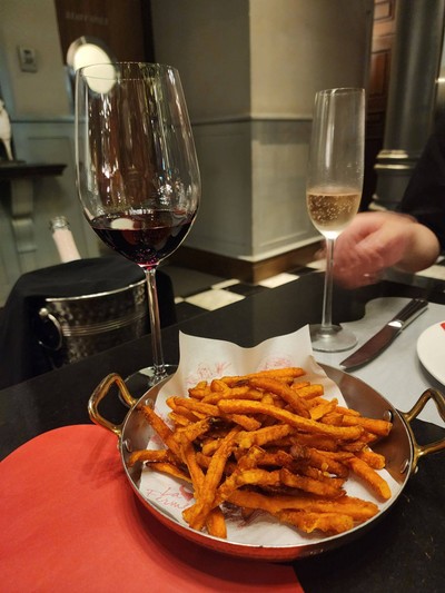 อาหาร หรือ เครื่องดื่ม