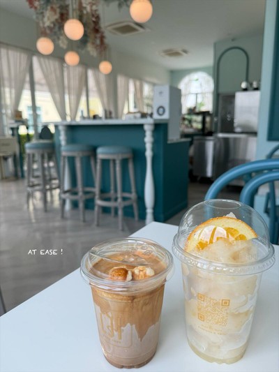Chor Cher Gelato & Yuzu Honey Lemon Frappe